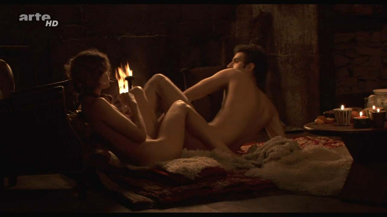 Nude Naked Celeb Laetitia Casta with Hairy Pussy - TGP gallery #41730